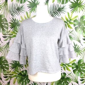 Iris Tiered Sleeved Gray Sweater (Size: Small)